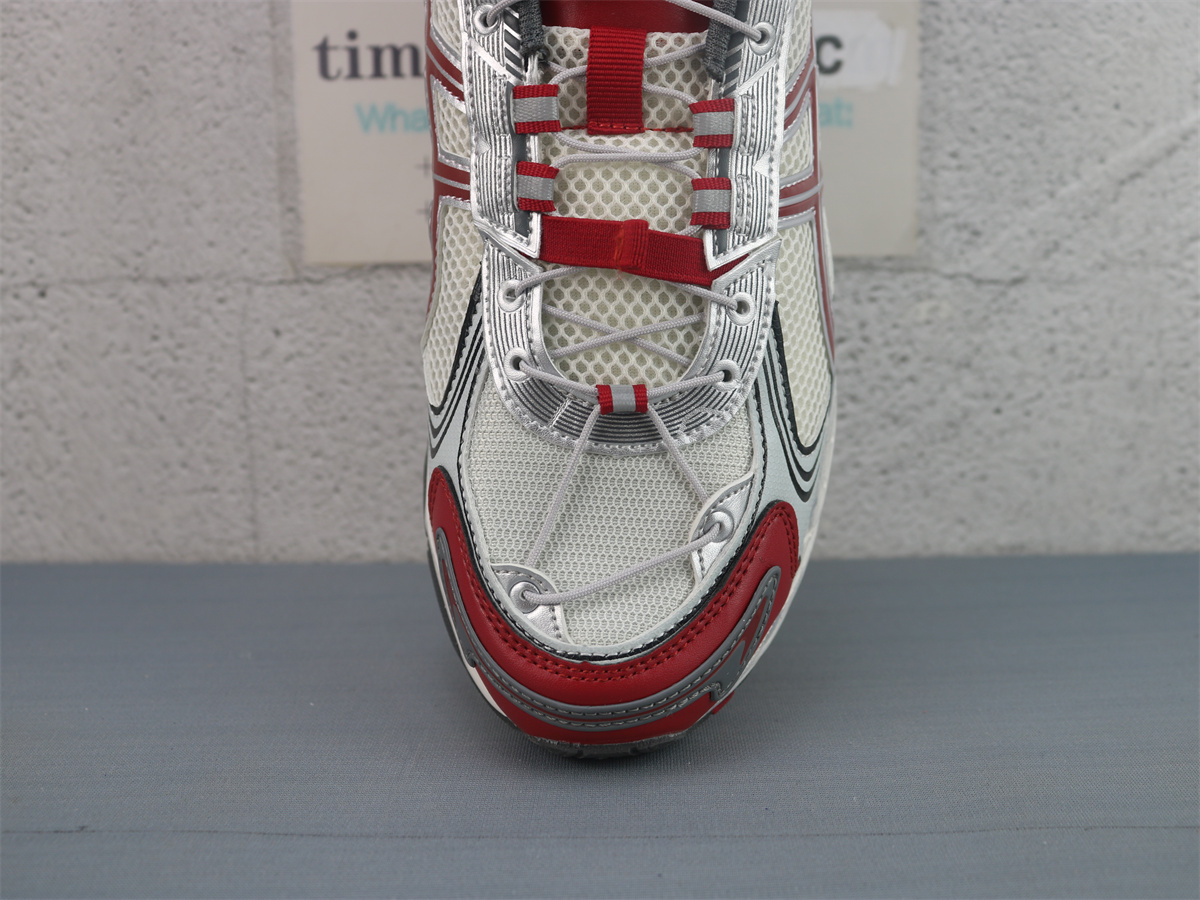 ASICS Gel Kahana TR V4 Red Silver 1203A585-100